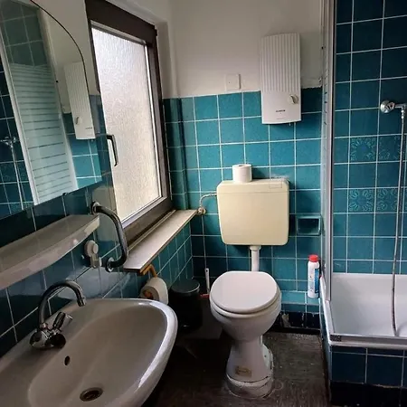 Dachgeschosswohnung In Poll Köln