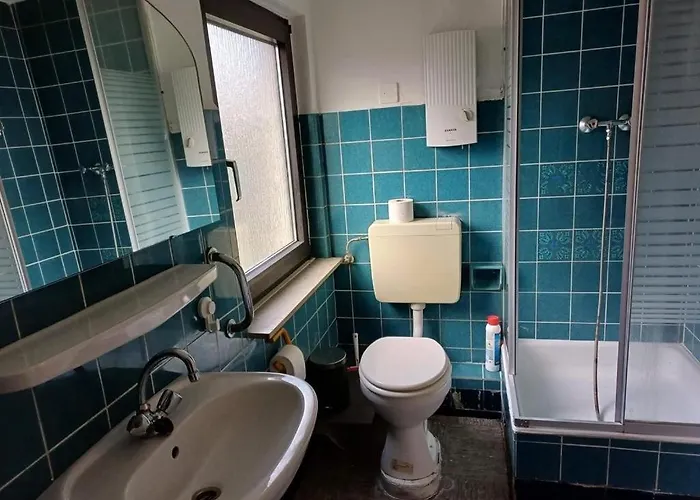 Dachgeschosswohnung In Poll Köln