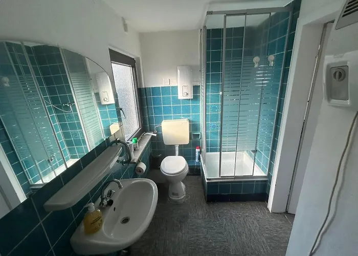 Dachgeschosswohnung In Poll Apartman Köln